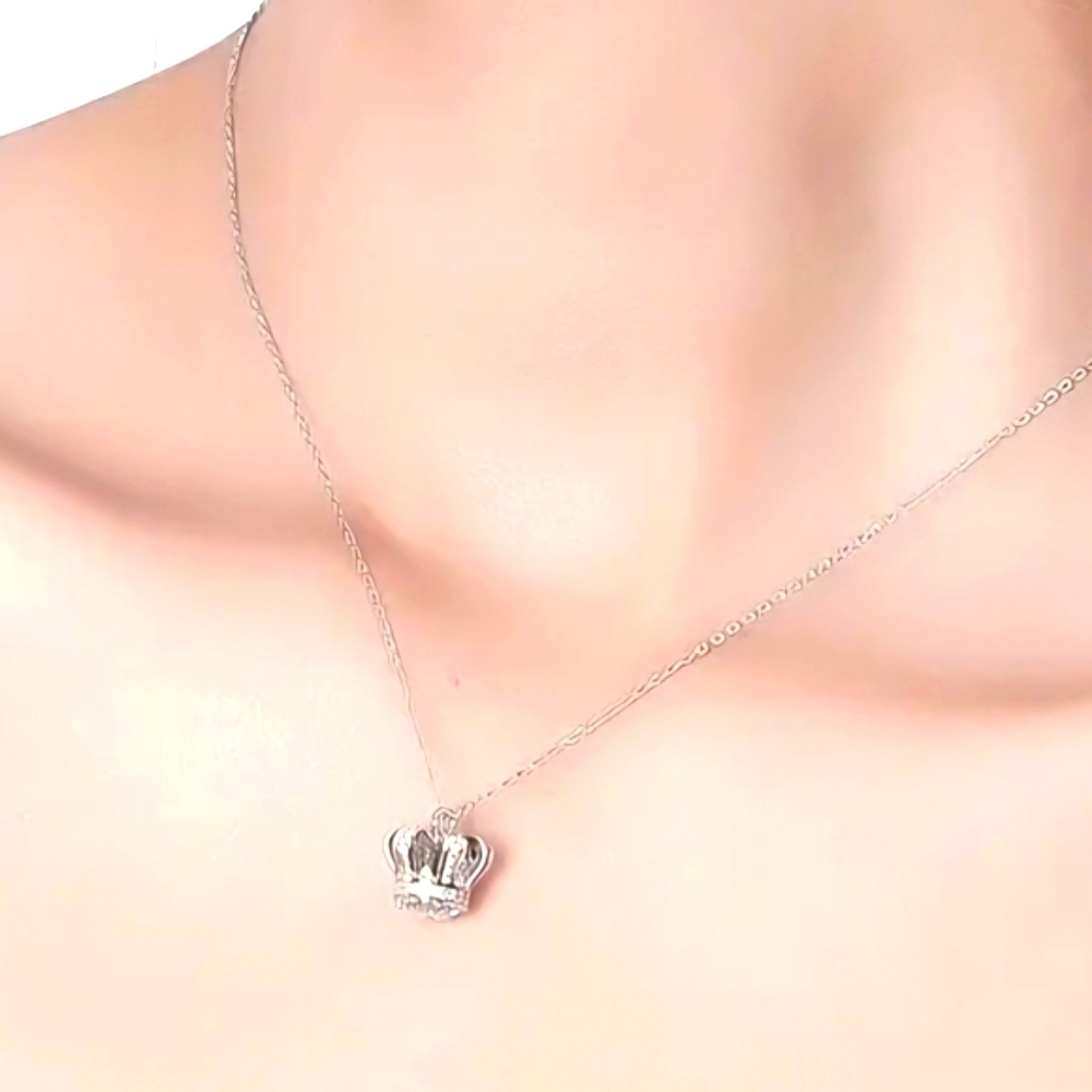 Regal Italy Silver Crown Necklace with Sparkling Solitaire Unisex